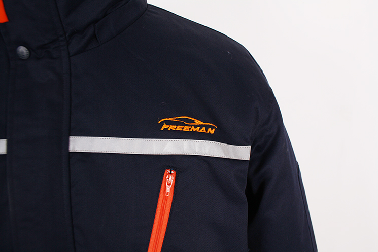 左胸前兜带拉链