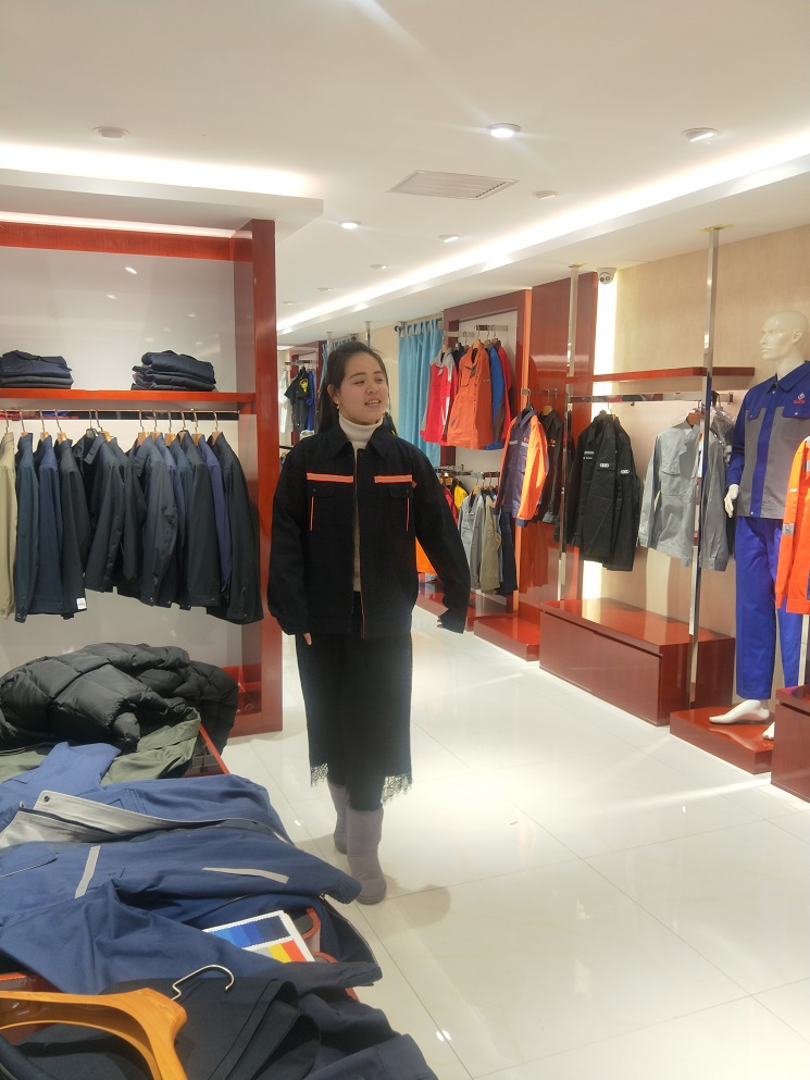 试穿选中的款式 试穿选中的款式