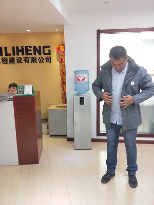 凯利恒试冲锋衣 凯利恒试冲锋衣