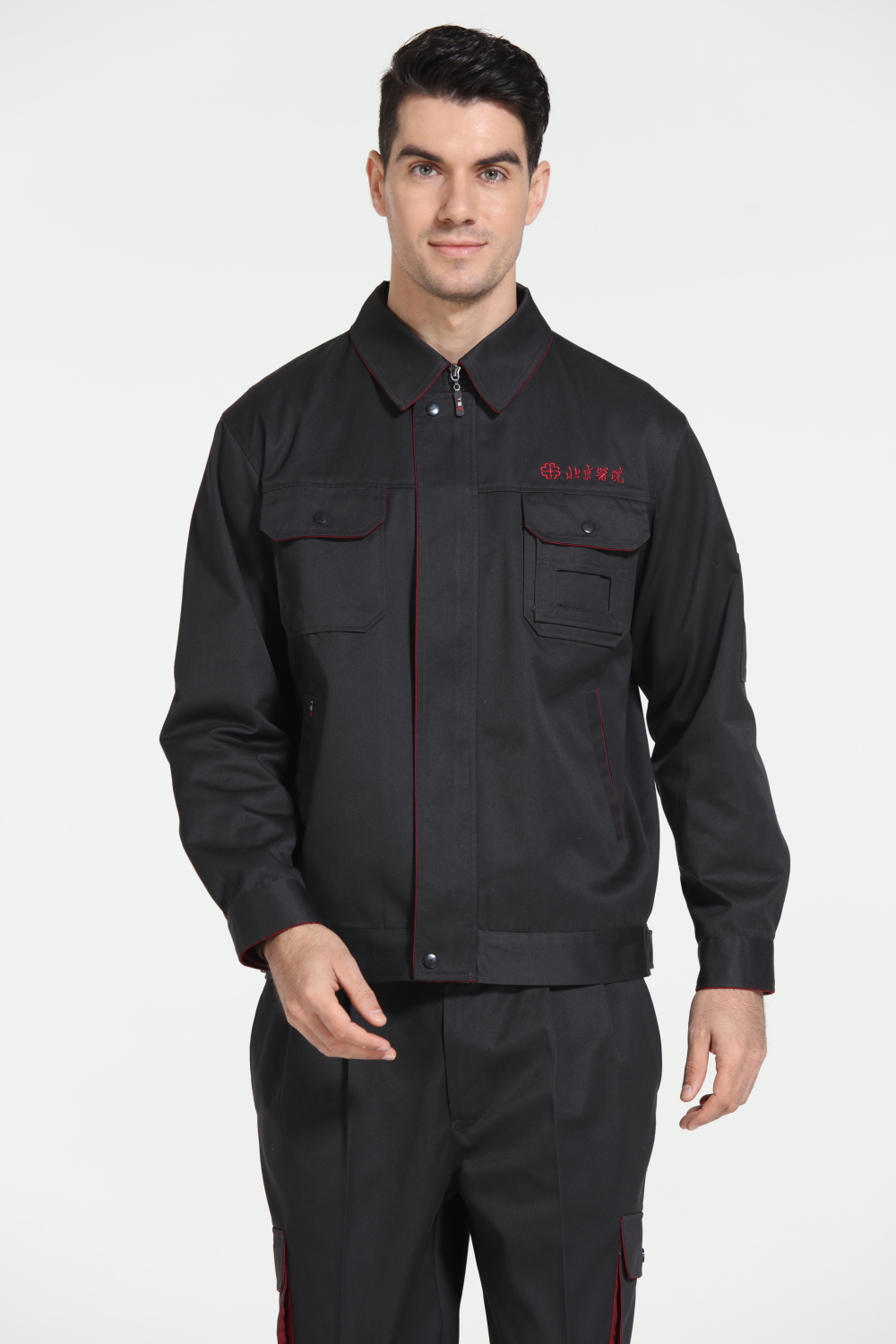 北京庆来创新服装工服美教大家怎样辨别工作服的好坏。 北京庆来创新服装工服美教大家怎样辨别工作服的好坏。