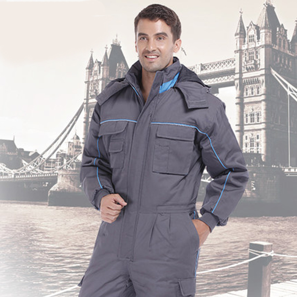 穿冬季工作服的快乐 穿冬季工作服的快乐